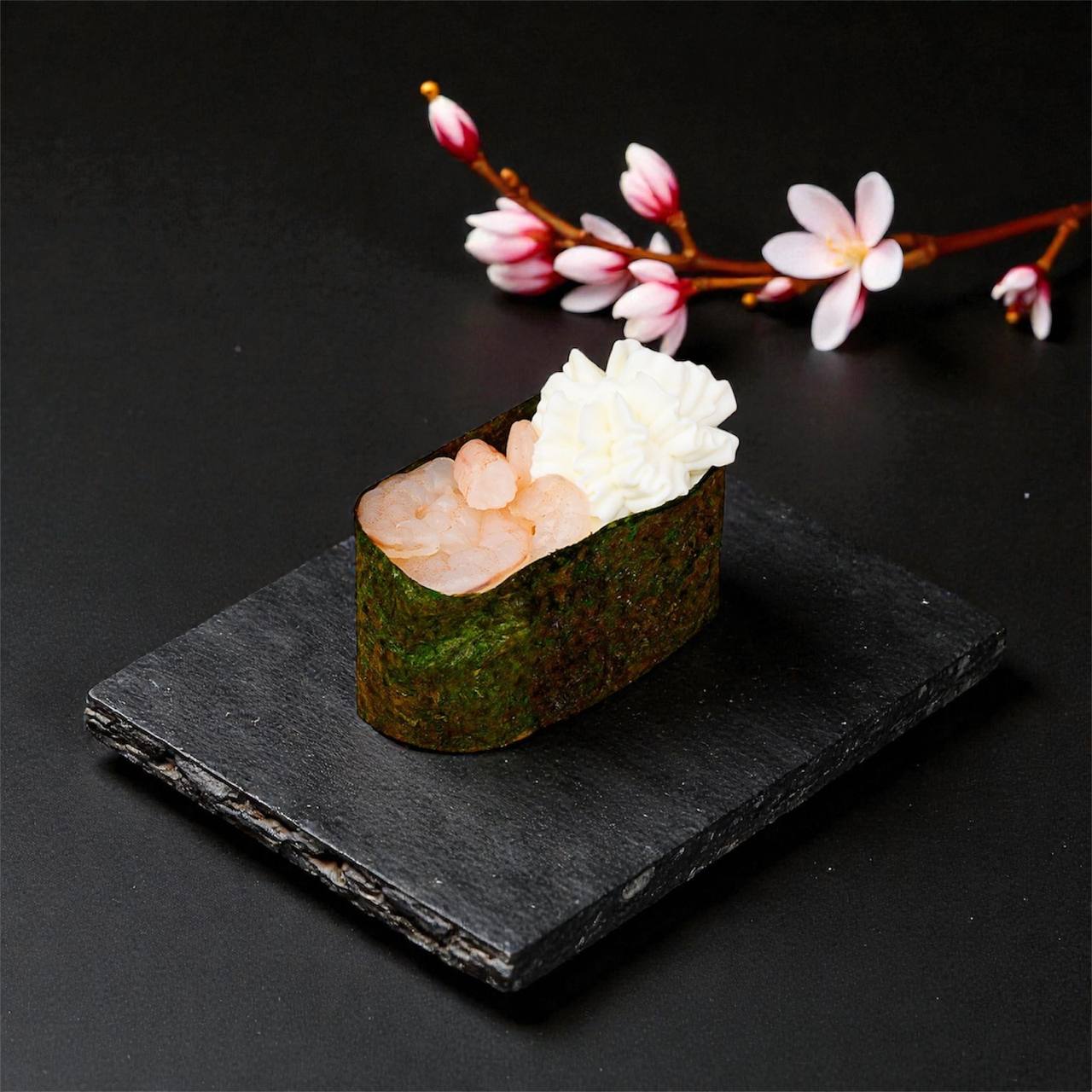 Суши сливочная креветка